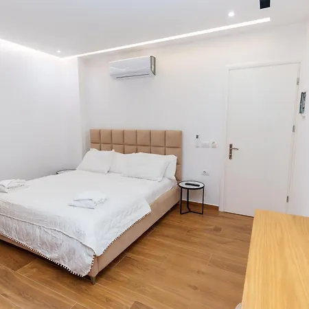 Aparthotel Sea La Vie By Anna *