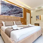 Aparthotel Sea La Vie By Anna 4*