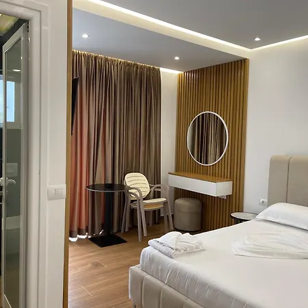 Aparthotel Sea La Vie By Anna *