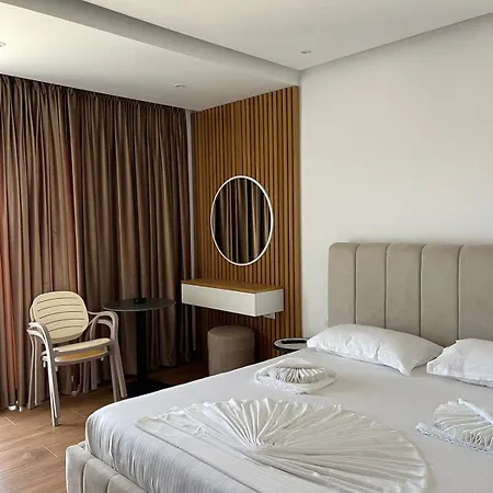 Aparthotel Sea La Vie By Anna Ksamil
