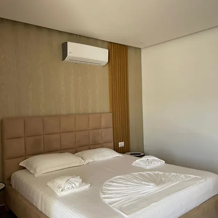Aparthotel Sea La Vie By Anna *