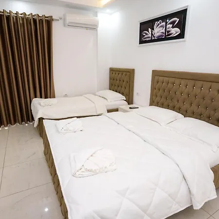 Aparthotel Sea La Vie By Anna *