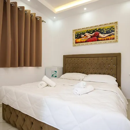 Aparthotel Sea La Vie By Anna *