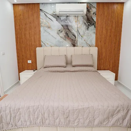 Aparthotel Sea La Vie By Anna *