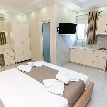 Sea La Vie By Anna Apartmanhotel 3*